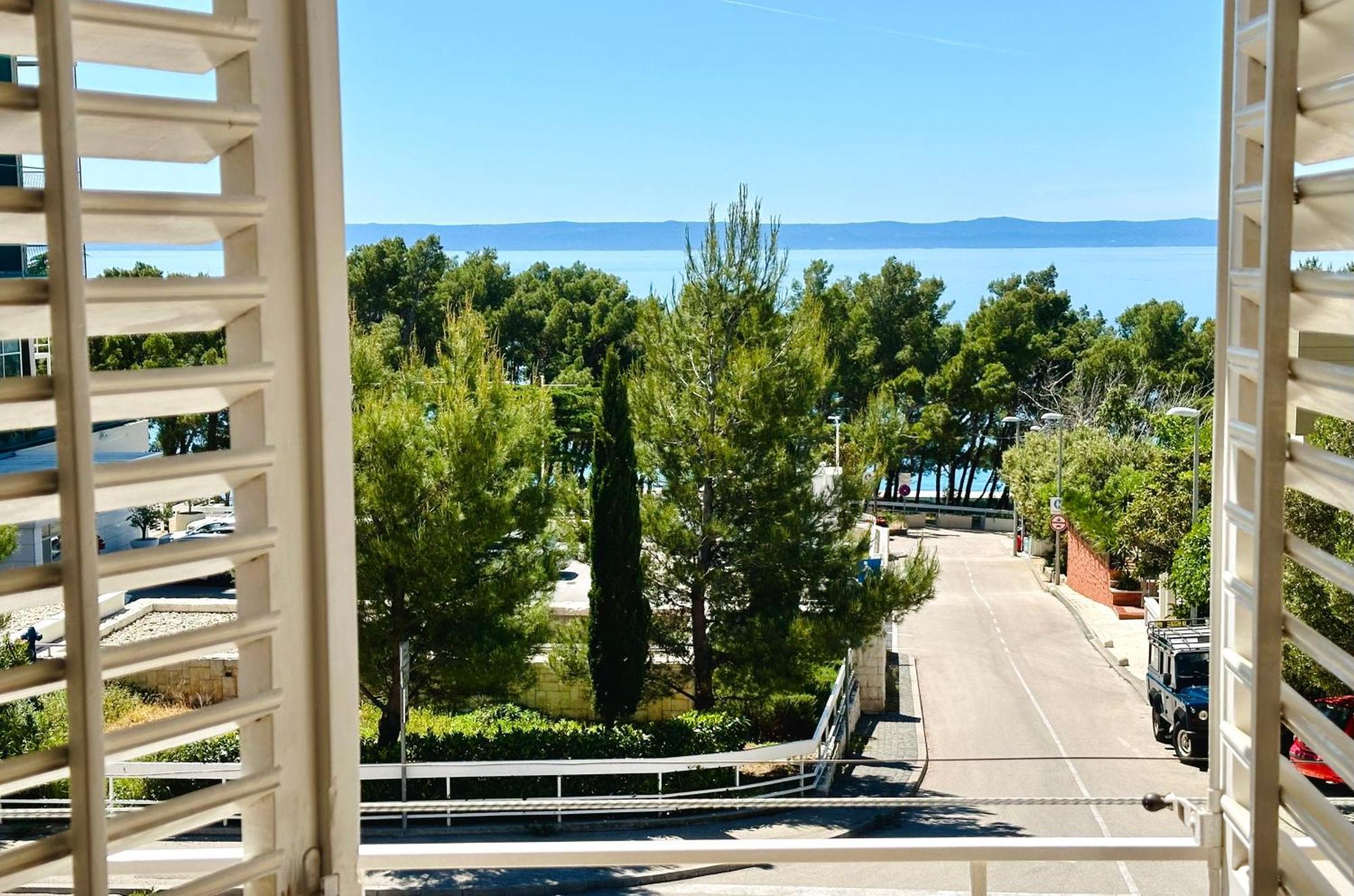 Spacious Family Apartment Near The Beach Makarska Exterior foto
